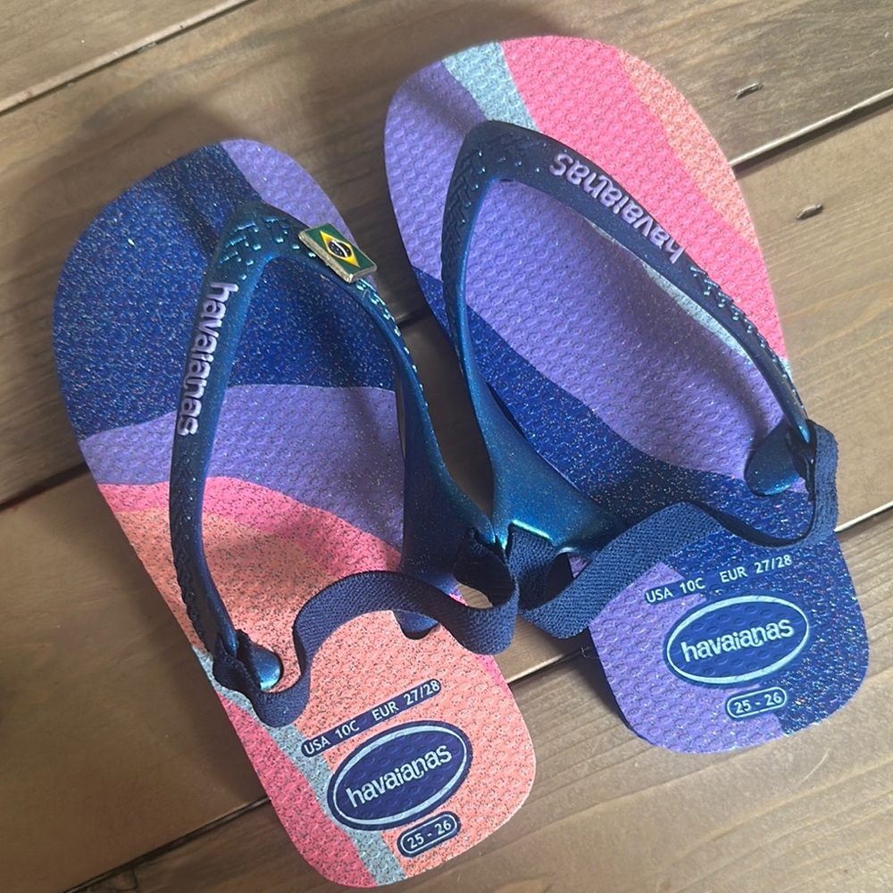 Used little girls Havaianas Blue and Pink Gradient Flip Flops size: 10